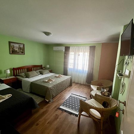 Apartman Simona Rednek Kültér fotó