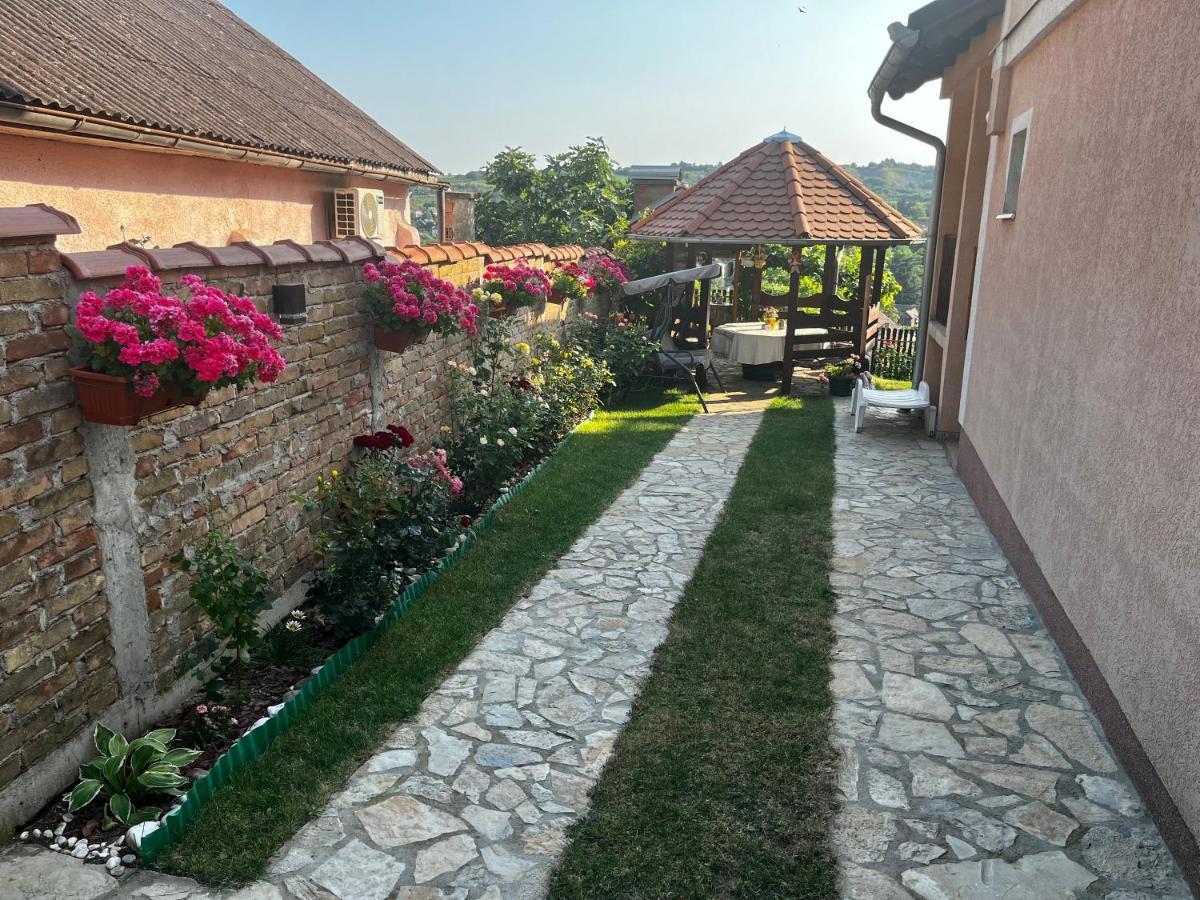 Apartman Simona Rednek Kültér fotó