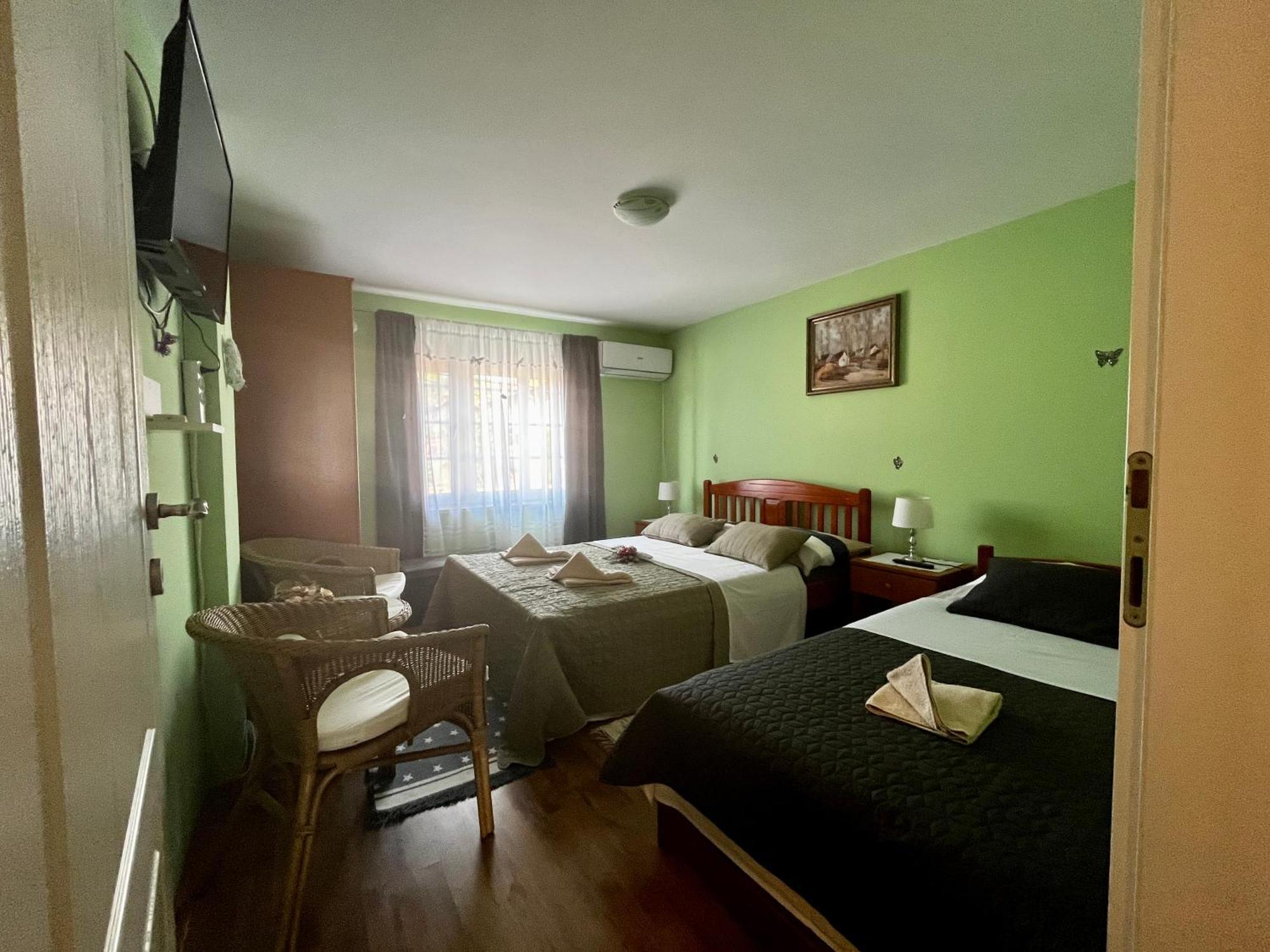 Apartman Simona Rednek Kültér fotó